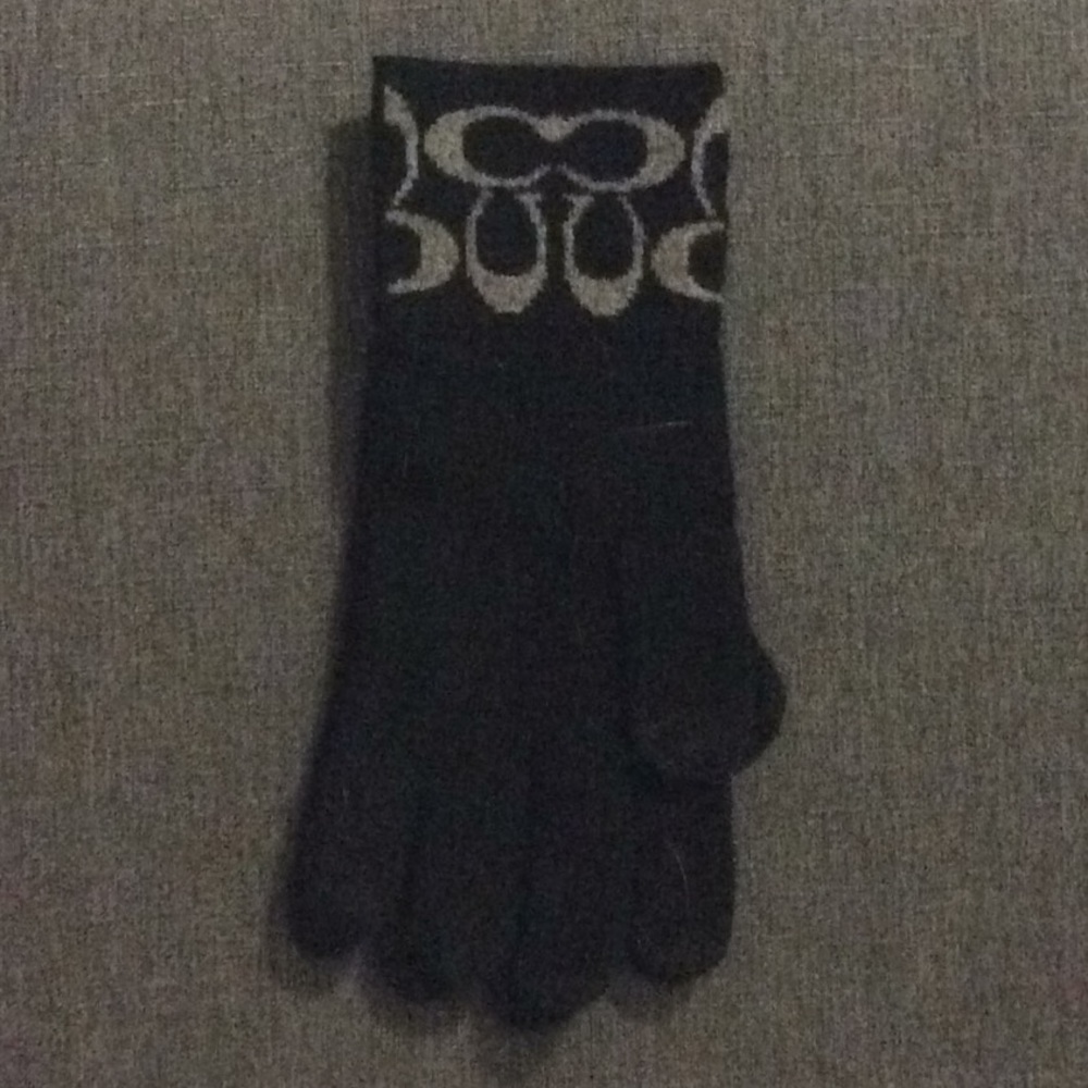 Coach gloves